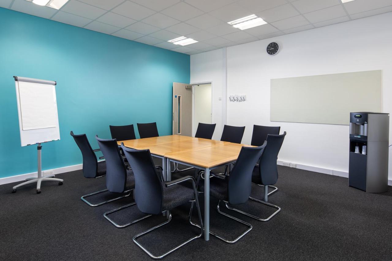 Warwick Conferences - Radcliffe Hotell Coventry Eksteriør bilde